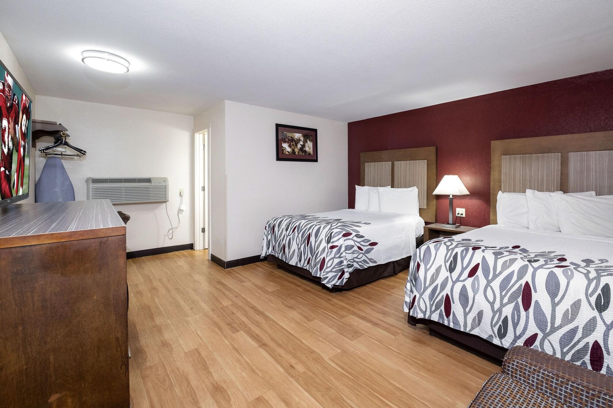 Red Roof Inn Neptune - Jersey Shore Екстериор снимка