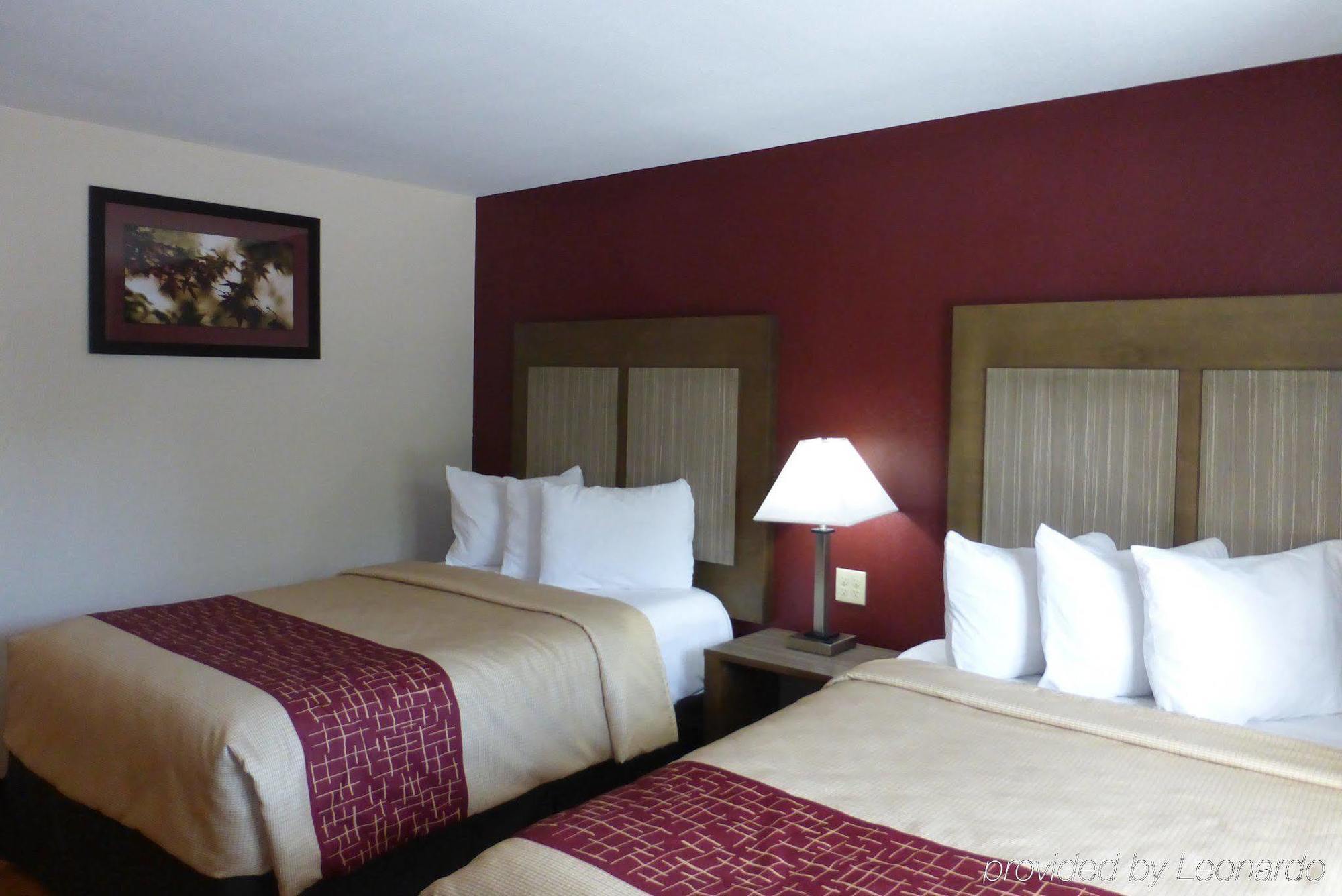 Red Roof Inn Neptune - Jersey Shore Екстериор снимка